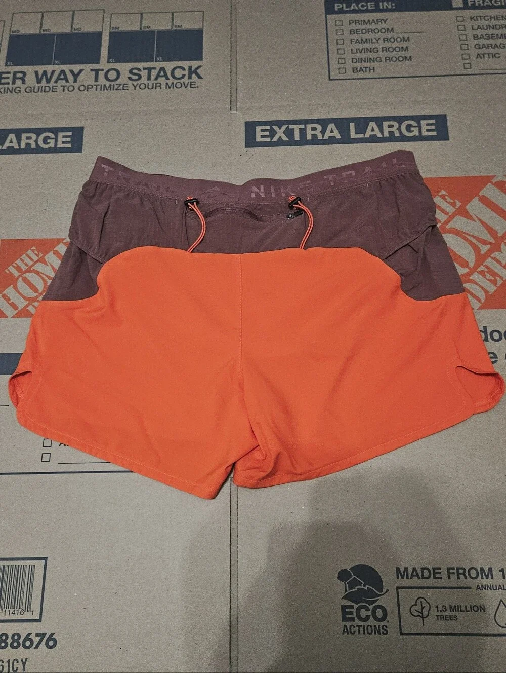 Nike Trail Second Sunrise Picante Red Shorts